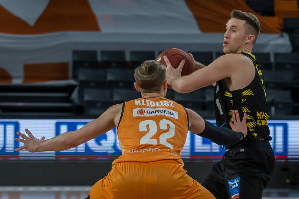 穆西亚拉再 穆西亚拉再