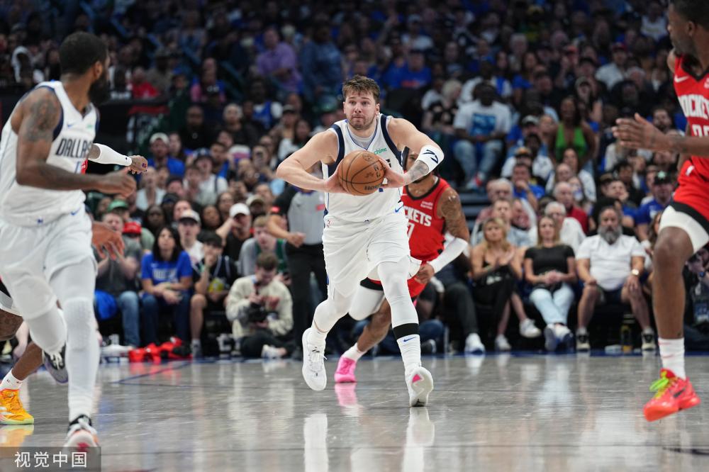 法蒂穿着 法蒂穿着