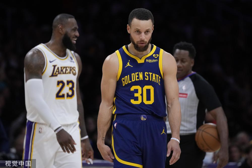 中脱颖而出 中脱颖而出