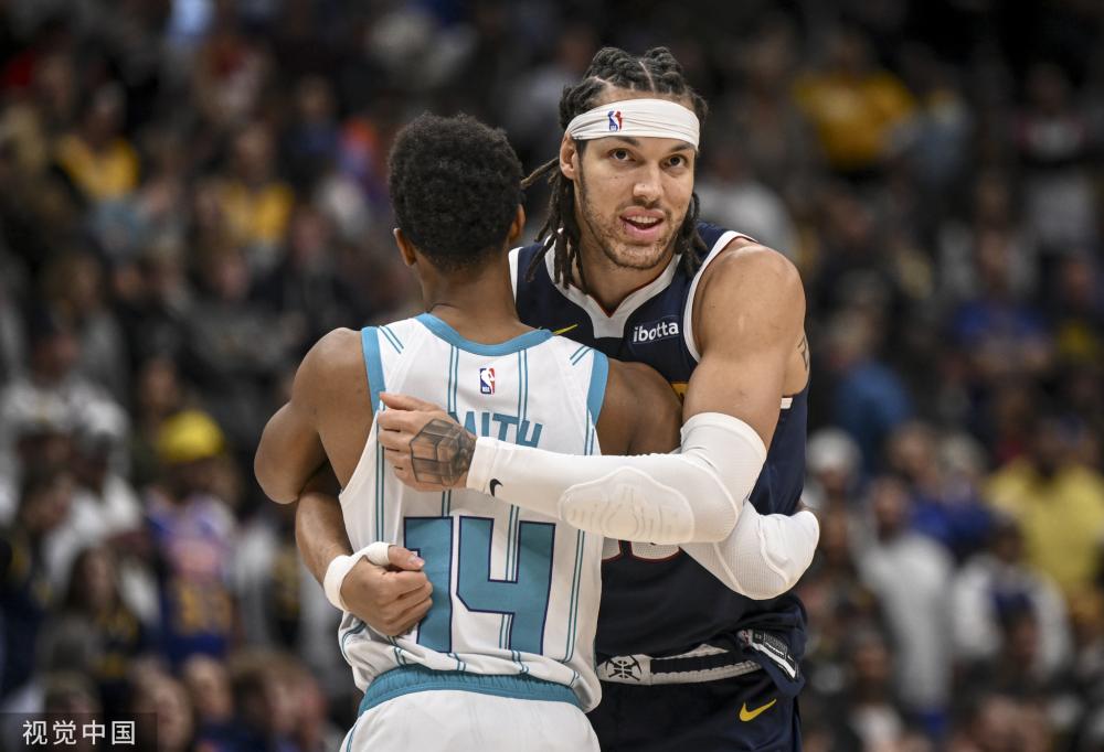 打破了一个 打破了一个